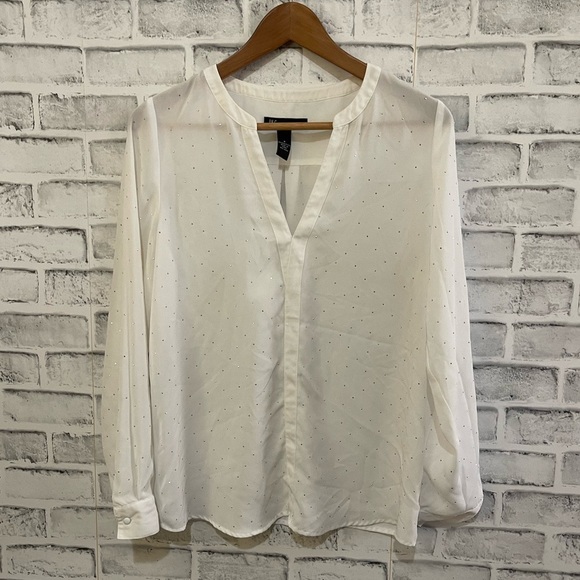 Women’s INC International Concepts white sheer top with tiny rhinestones Sz 6 - Picture 1 of 4